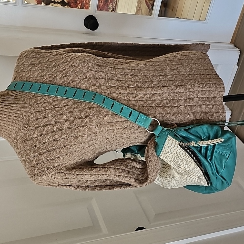 Brand New Tylie Malibu Rare Bag Supple Tourquoise Leather W/ Snake Embossed Flap - Picture 2 of 16